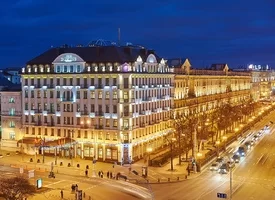 Гостиница Европа по улице Интернациональная, 28