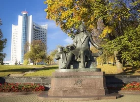 Памятник А.С.Пушкину с прилегающей территорией